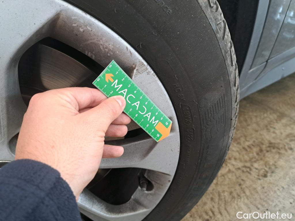  Bmw  X1 BMW  / 2019 / 5P / SUV xDrive25e Business Design BVA6 #39