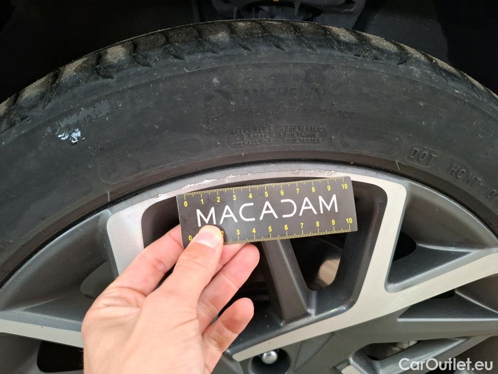  Hyundai  Konna Kona Creative Hybrid 2WD 1.6 GDI 140CV BVA6 E6d #73