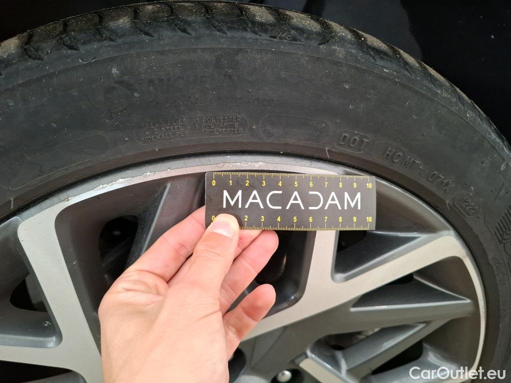  Hyundai  Konna Kona Creative Hybrid 2WD 1.6 GDI 140CV BVA6 E6d #74