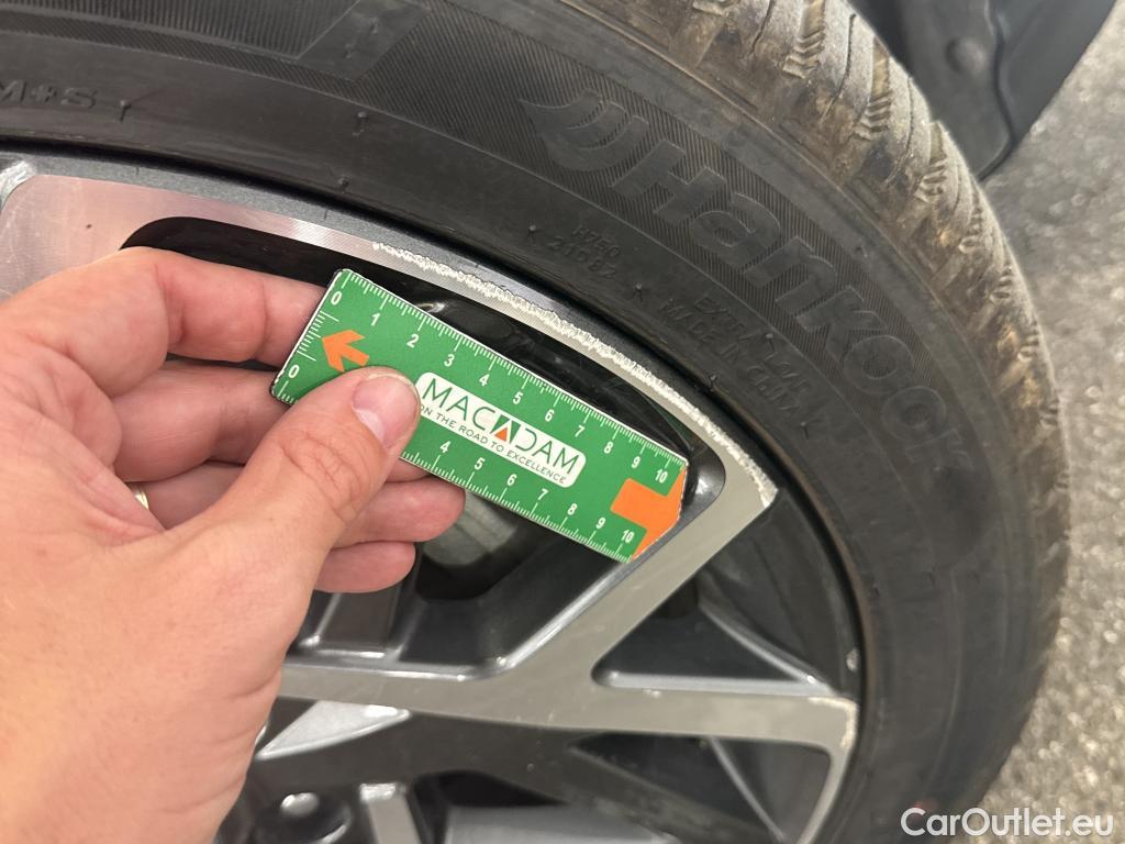  Hyundai  Konna HYUNDAI Kona / 2020 / 5P / SUV 1.6 HYBRID 141 EXECUTIVE HEV #6