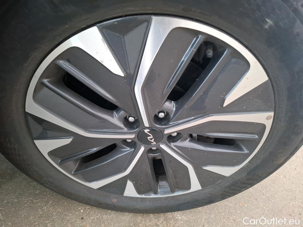  KIA  Ev6 KIA  / 2021 / 5P / SUV BEV 77.4 KWH AIR ACTIVE BUSINESS #14