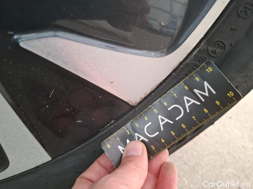  KIA  Ev6 KIA  / 2021 / 5P / SUV BEV 77.4 KWH AIR ACTIVE BUSINESS #15