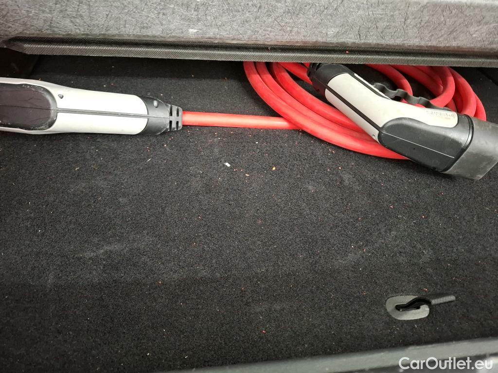  KIA  Ev6 KIA  / 2021 / 5P / SUV BEV 77.4 KWH AIR ACTIVE BUSINESS #5