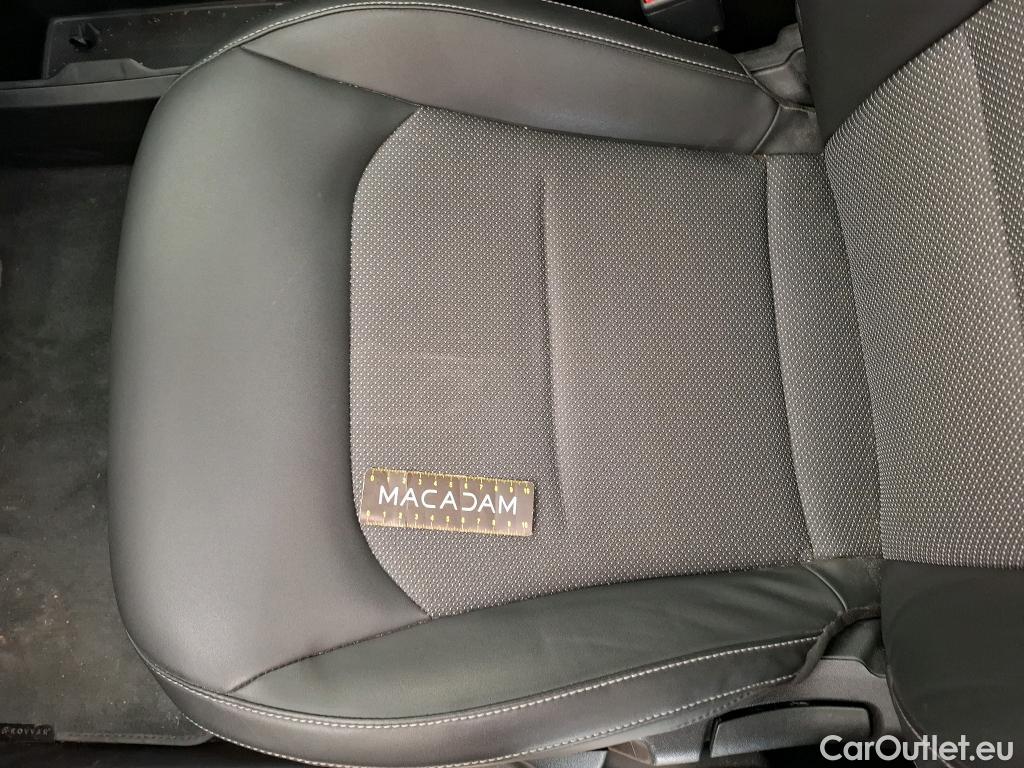  KIA  Ev6 KIA  / 2021 / 5P / SUV BEV 77.4 KWH AIR ACTIVE BUSINESS #25