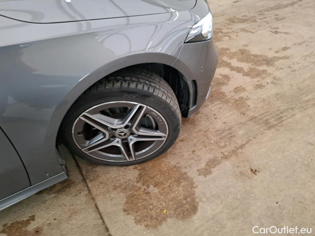  Mercedes  A-Klasse MERCEDES-BENZ Classe A Compact / 2018 / 5P / Berline A 250 e AMG Line 8G-DCT #27