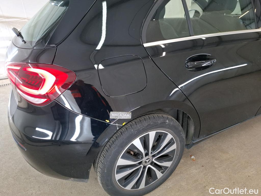  Mercedes  A-Klasse MERCEDES-BENZ Classe A Compact / 2018 / 5P / Berline A 250 e Style Line 8G-DCT #9