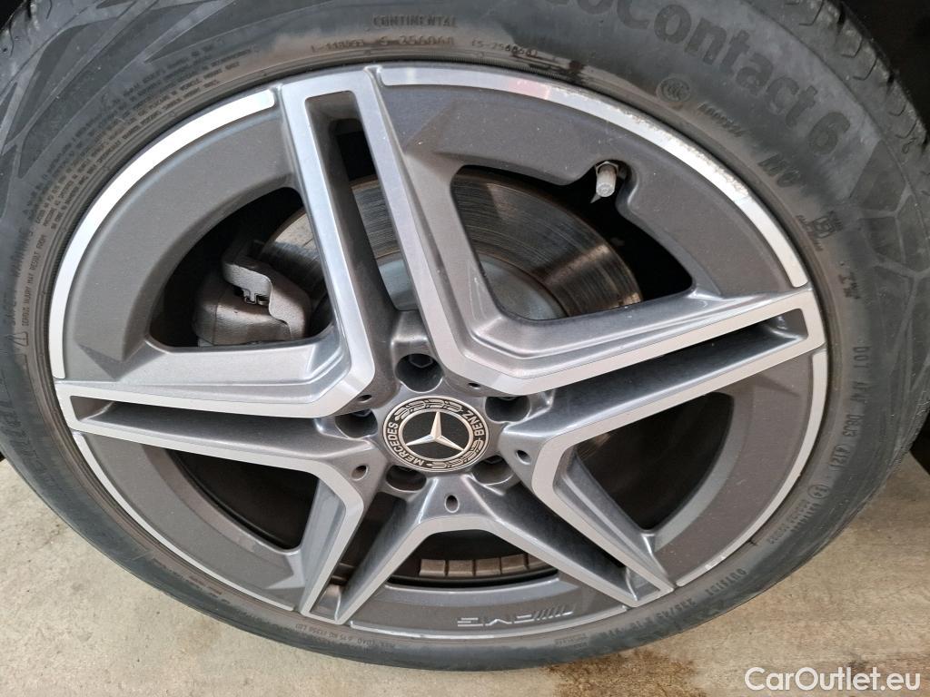  Mercedes  A-Klasse MERCEDES-BENZ Classe A Compact / 2018 / 5P / Berline A 250 e AMG Line 8G-DCT #24