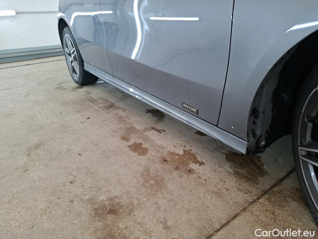  Mercedes  A-Klasse MERCEDES-BENZ Classe A Compact / 2018 / 5P / Berline A 250 e AMG Line 8G-DCT #1