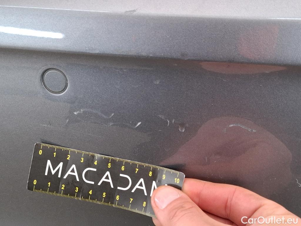  Mercedes  A-Klasse MERCEDES-BENZ Classe A Compact / 2018 / 5P / Berline A 250 e AMG Line 8G-DCT #18