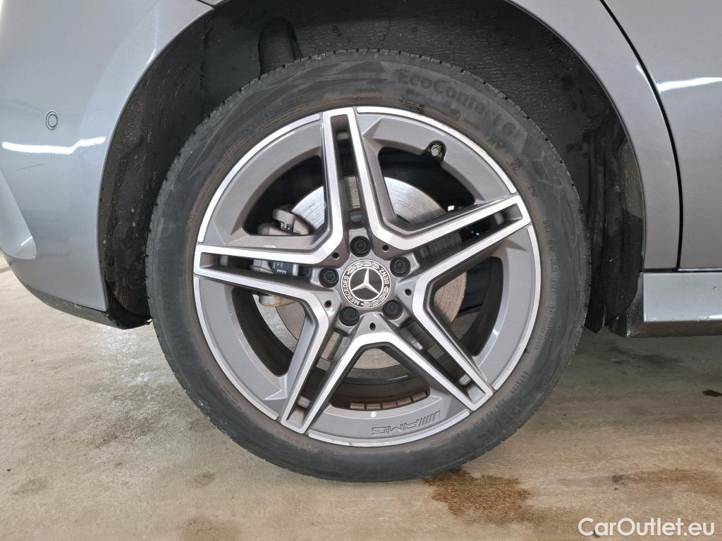  Mercedes  A-Klasse MERCEDES-BENZ Classe A Compact / 2018 / 5P / Berline A 250 e AMG Line 8G-DCT #32