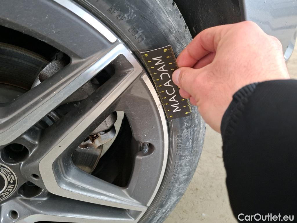  Mercedes  A-Klasse MERCEDES-BENZ Classe A Compact / 2018 / 5P / Berline A 250 e AMG Line 8G-DCT #42