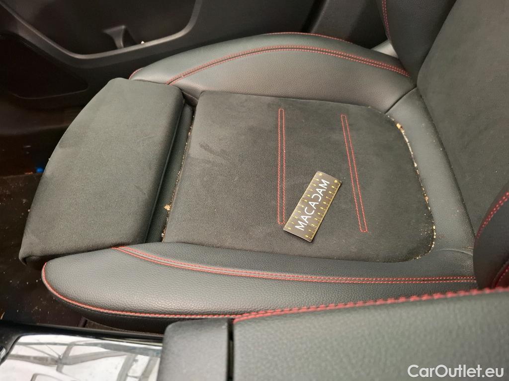  Mercedes  A-Klasse MERCEDES-BENZ Classe A Compact / 2018 / 5P / Berline A 250 e AMG Line 8G-DCT #35