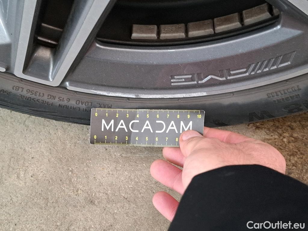  Mercedes  A-Klasse MERCEDES-BENZ Classe A Compact / 2018 / 5P / Berline A 250 e AMG Line 8G-DCT #26