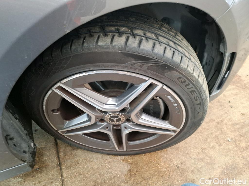  Mercedes  A-Klasse MERCEDES-BENZ Classe A Compact / 2018 / 5P / Berline A 250 e AMG Line 8G-DCT #14