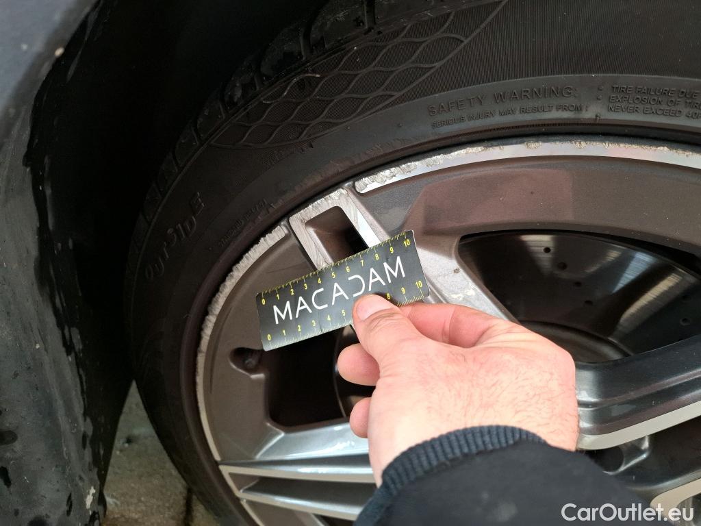  Mercedes  A-Klasse MERCEDES-BENZ Classe A Compact / 2018 / 5P / Berline A 250 e AMG Line 8G-DCT #29