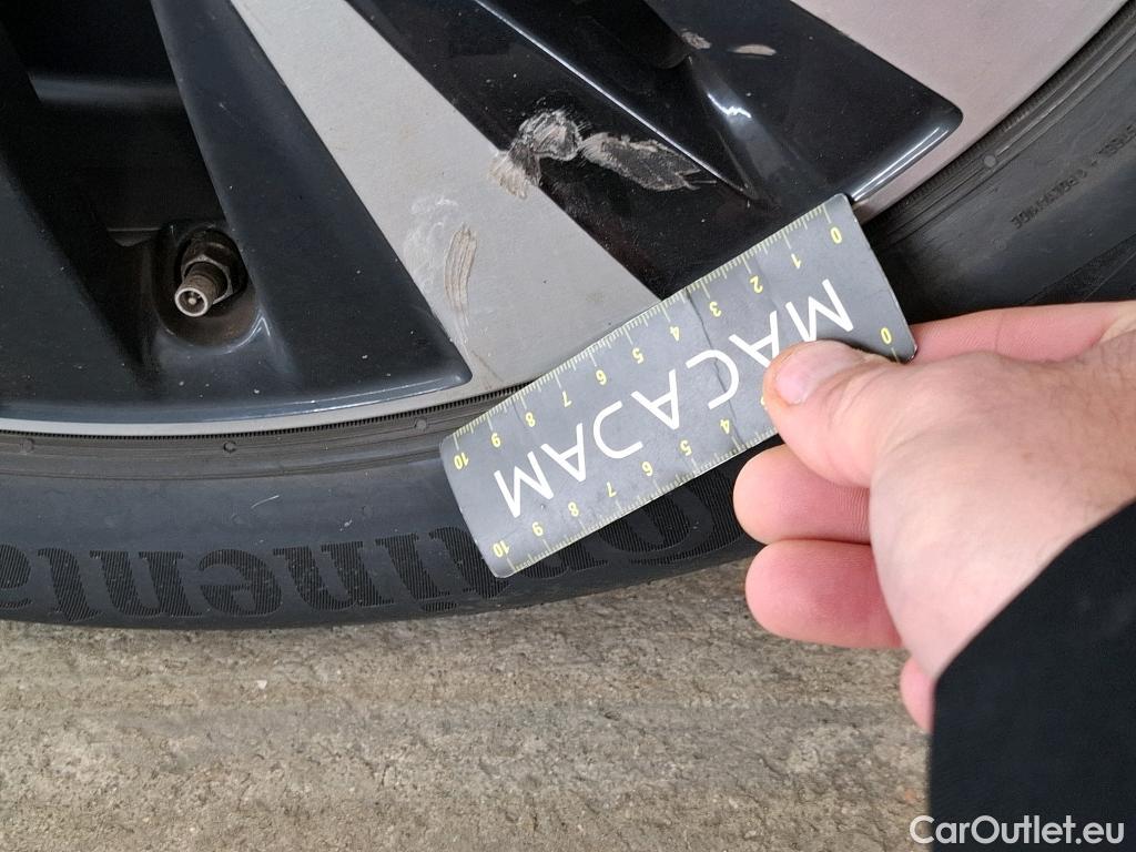  Mercedes  A-Klasse MERCEDES-BENZ Classe A Compact / 2018 / 5P / Berline A 250 e Style Line 8G-DCT #8