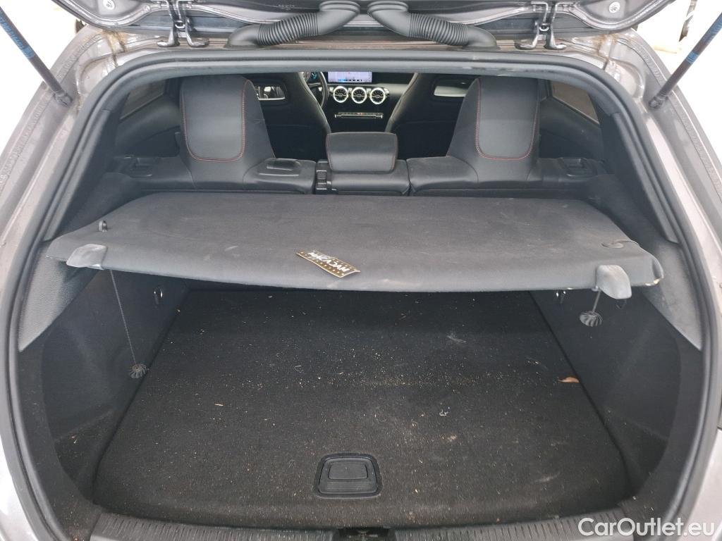  Mercedes  A-Klasse MERCEDES-BENZ Classe A Compact / 2018 / 5P / Berline A 250 e AMG Line 8G-DCT #5