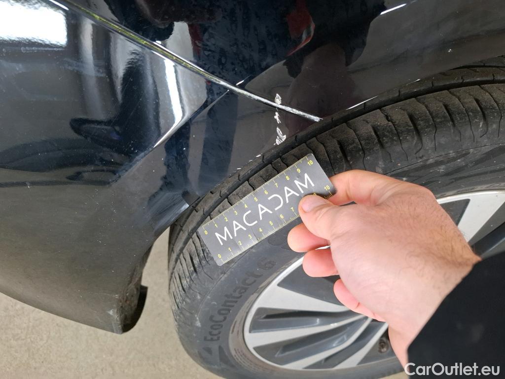  Mercedes  A-Klasse MERCEDES-BENZ Classe A Compact / 2018 / 5P / Berline A 250 e Style Line 8G-DCT #13