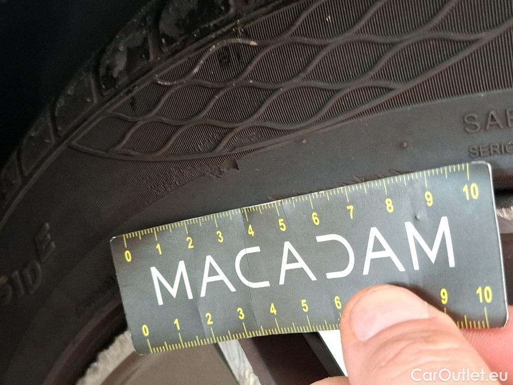  Mercedes  A-Klasse MERCEDES-BENZ Classe A Compact / 2018 / 5P / Berline A 250 e AMG Line 8G-DCT #15