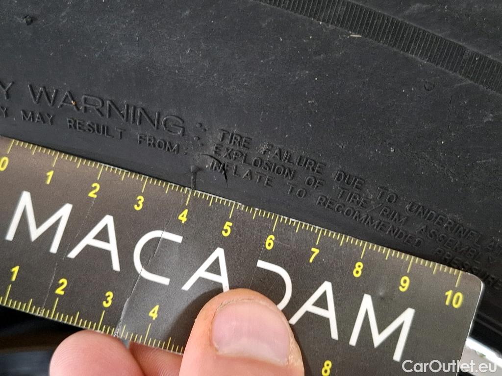  Mercedes  GLA MERCEDES-BENZ  / 2020 / 5P / SUV 1.3  250 e AMG LINE DCT #2