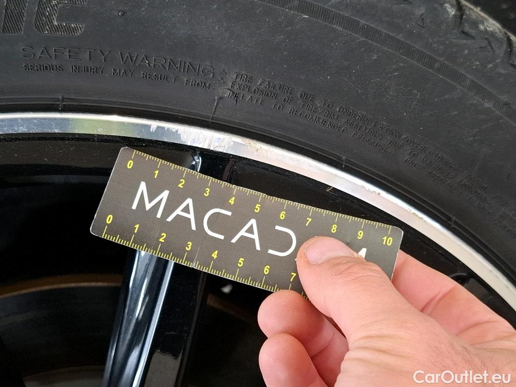  Mercedes  GLA MERCEDES-BENZ  / 2020 / 5P / SUV 1.3  250 e AMG LINE DCT #11