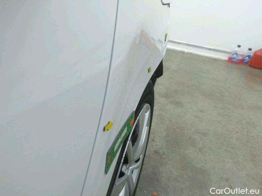  Opel  Corsa  F e Edition Business 50kWh BVA #4