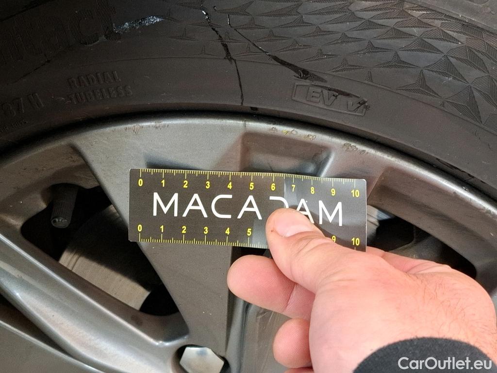  Peugeot  208  (e-) Allure Business 50kWh BVA #11