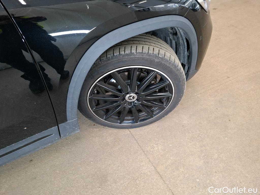  Mercedes  GLA MERCEDES-BENZ  / 2020 / 5P / SUV 1.3  250 e AMG LINE DCT #15