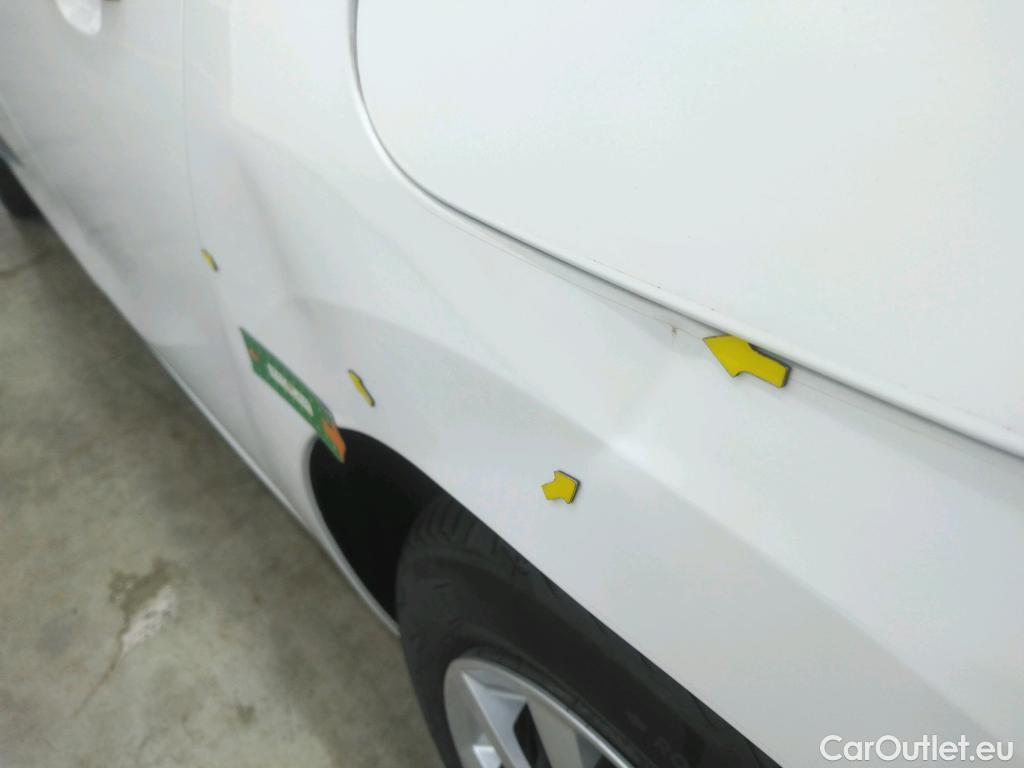  Opel  Corsa  F e Edition Business 50kWh BVA #3