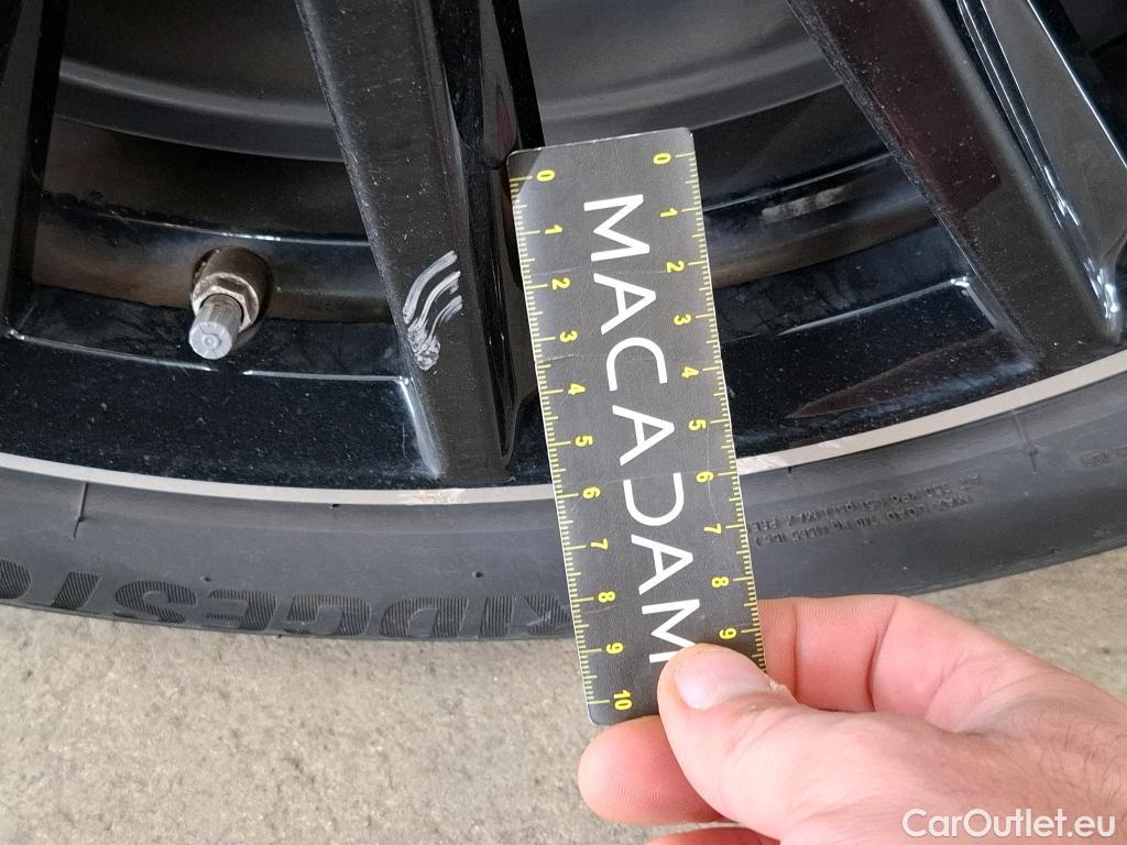  Mercedes  GLA MERCEDES-BENZ  / 2020 / 5P / SUV 1.3  250 e AMG LINE DCT #13