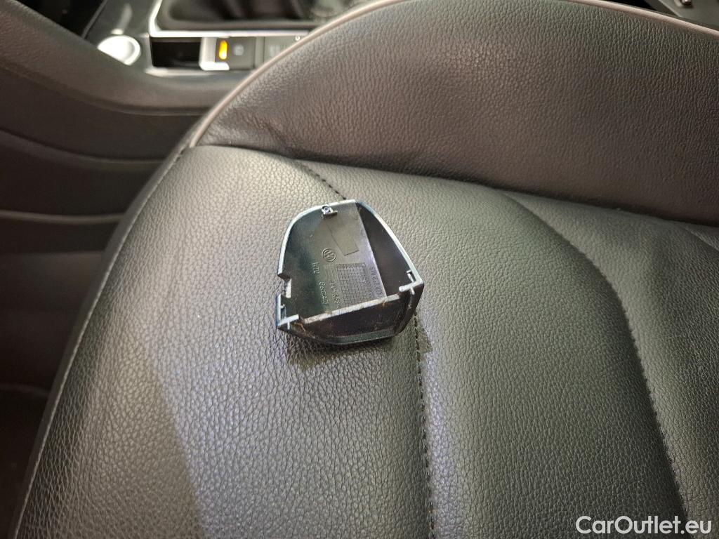  Volkswagen  Tiguan VOLKSWAGEN  / 2020 / 5P / SUV 1.4 eHybrid 245 DSG6 R-Line Exclusive #17