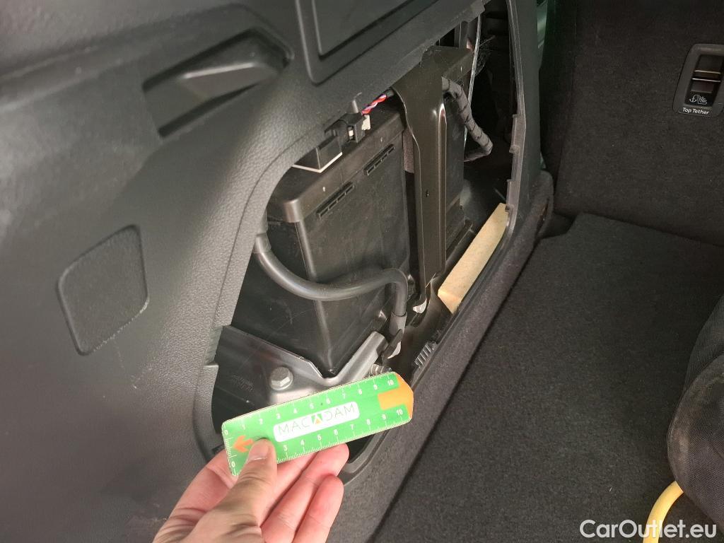  Volkswagen  Tiguan VOLKSWAGEN  / 2020 / 5P / SUV 1.4 eHybrid 245 DSG6 R-Line Exclusive #6