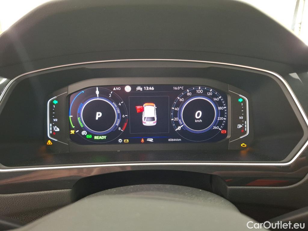  Volkswagen  Tiguan VOLKSWAGEN  / 2020 / 5P / SUV 1.4 eHybrid 245 DSG6 R-Line Exclusive #13