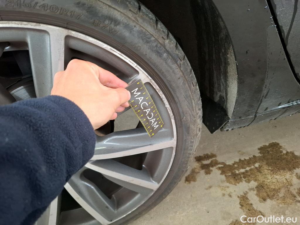  Audi  A1 Sportback  Ambition Luxe 1.4 TFSI 125CV BVA7 E6 #36