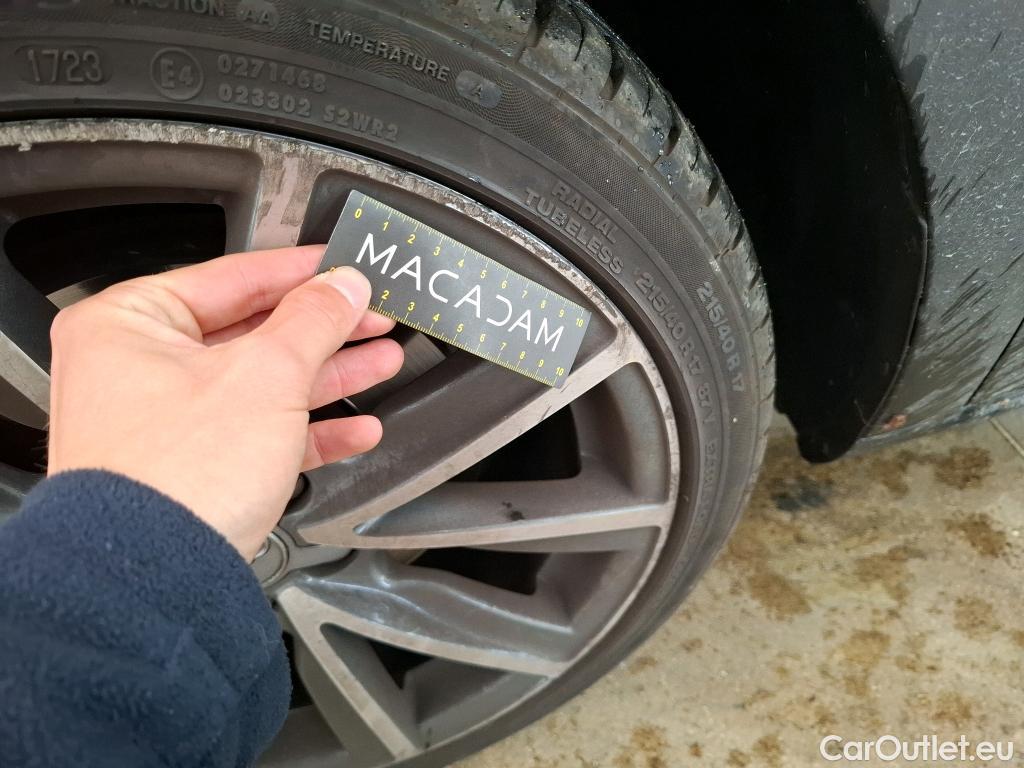  Audi  A1 Sportback  Ambition Luxe 1.4 TFSI 125CV BVA7 E6 #4