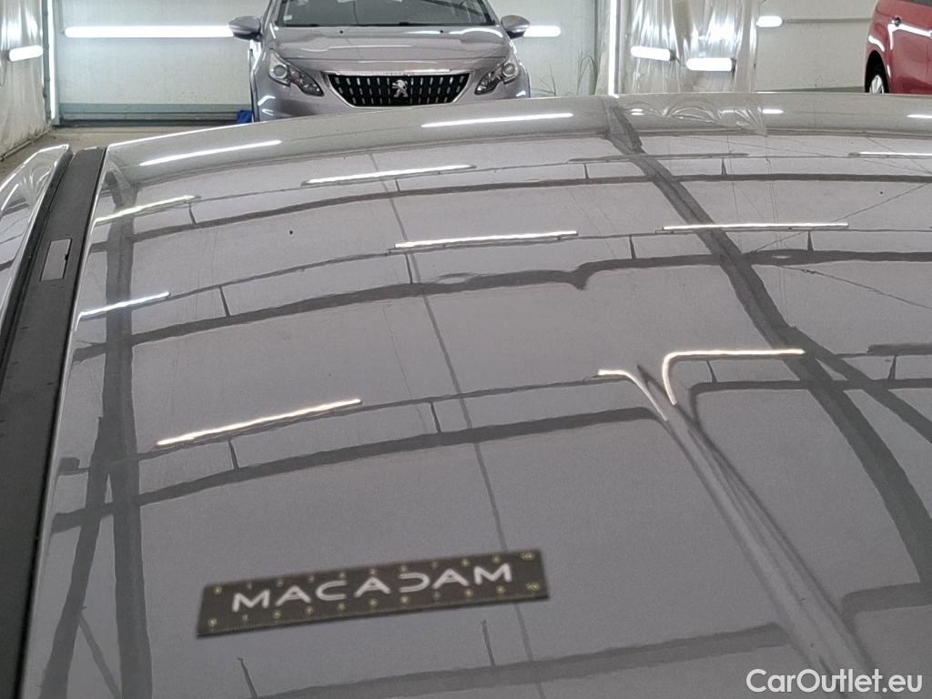  Bmw  Serie 1 BMW Série 1 / 2019 / 5P / Berline 116i DKG7 Business Design #9