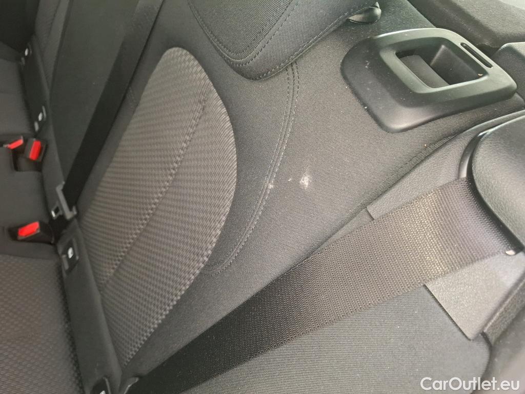  Bmw  Serie 1 BMW Série 1 / 2019 / 5P / Berline 116i DKG7 Business Design #33