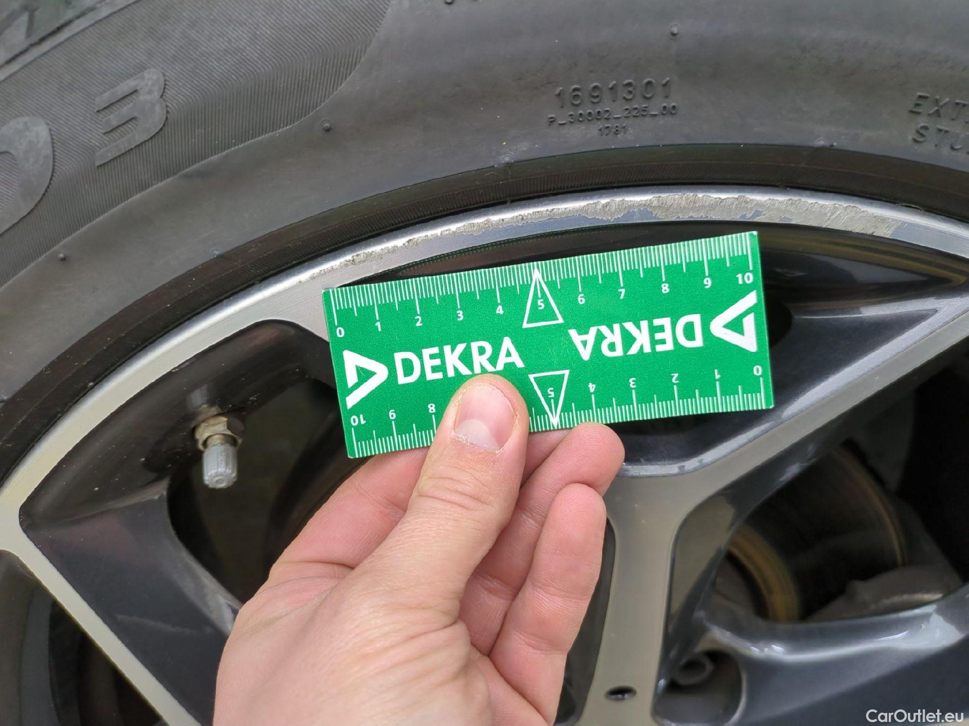  Bmw  X1 Série  sDrive 18 i xLine 1.5 140CV BVA7 E6dT #15