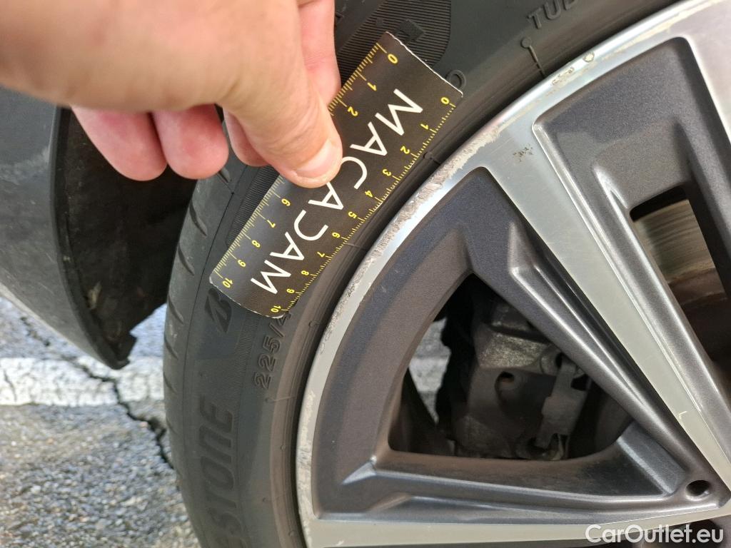  Bmw  Serie 1 Série 1 Berline 116 d Lounge 1.5 115CV BVA7 E6d #38