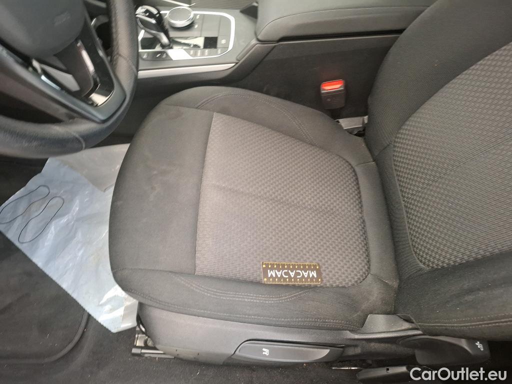  Bmw  Serie 1 BMW Série 1 / 2019 / 5P / Berline 116i DKG7 Business Design #38