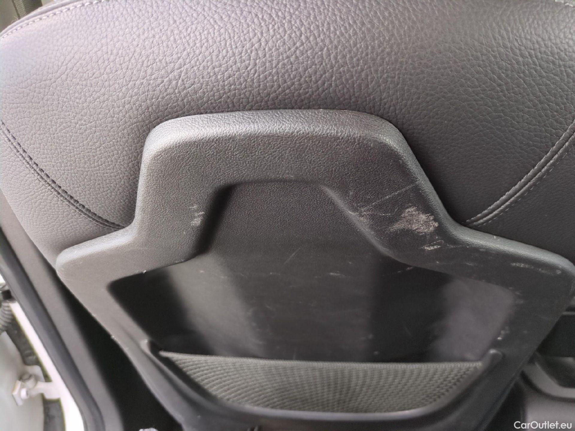  Bmw  X1 Série  sDrive 18 i xLine 1.5 140CV BVA7 E6dT #3