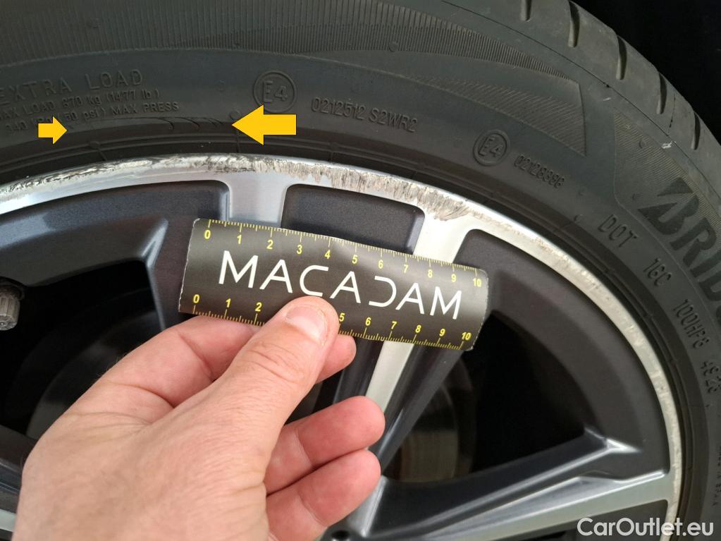  Bmw  Serie 1 Série 1 Berline 116 d Lounge 1.5 115CV BVA7 E6d #24