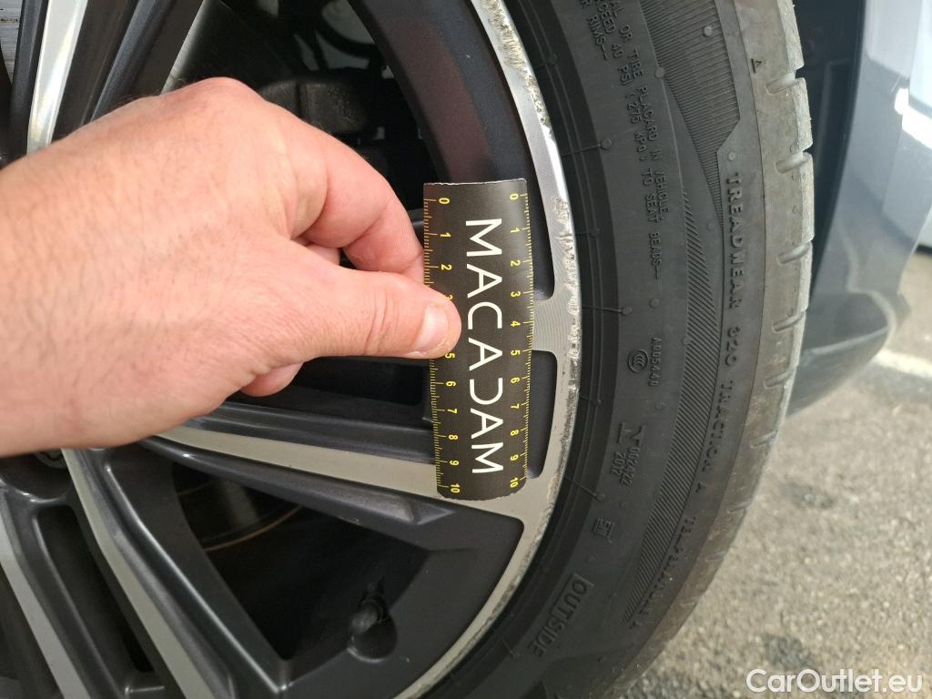  Bmw  Serie 1 Série 1 Berline 116 d Lounge 1.5 115CV BVA7 E6d #43