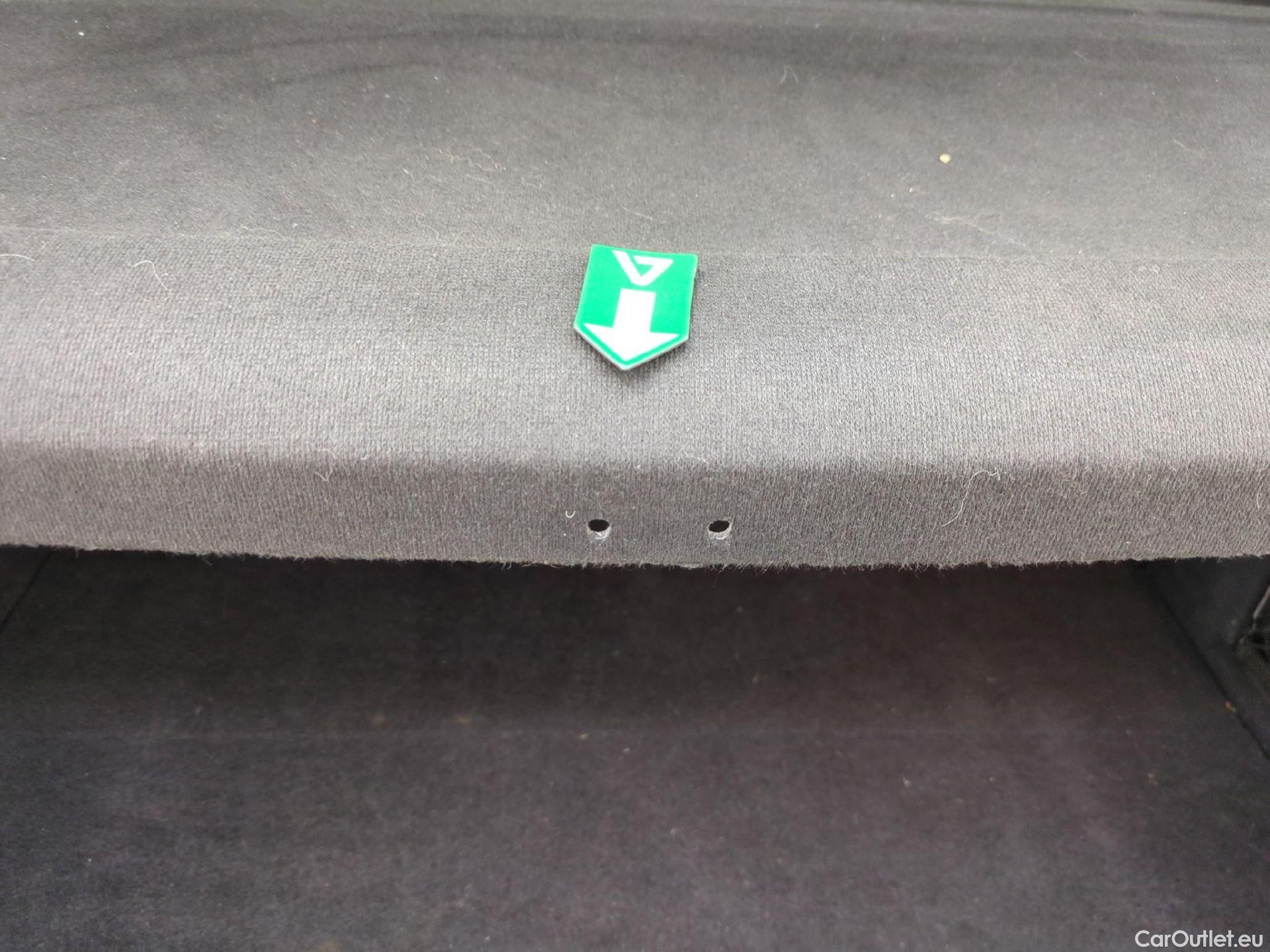  Bmw  X1 Série  sDrive 18 i xLine 1.5 140CV BVA7 E6dT #10