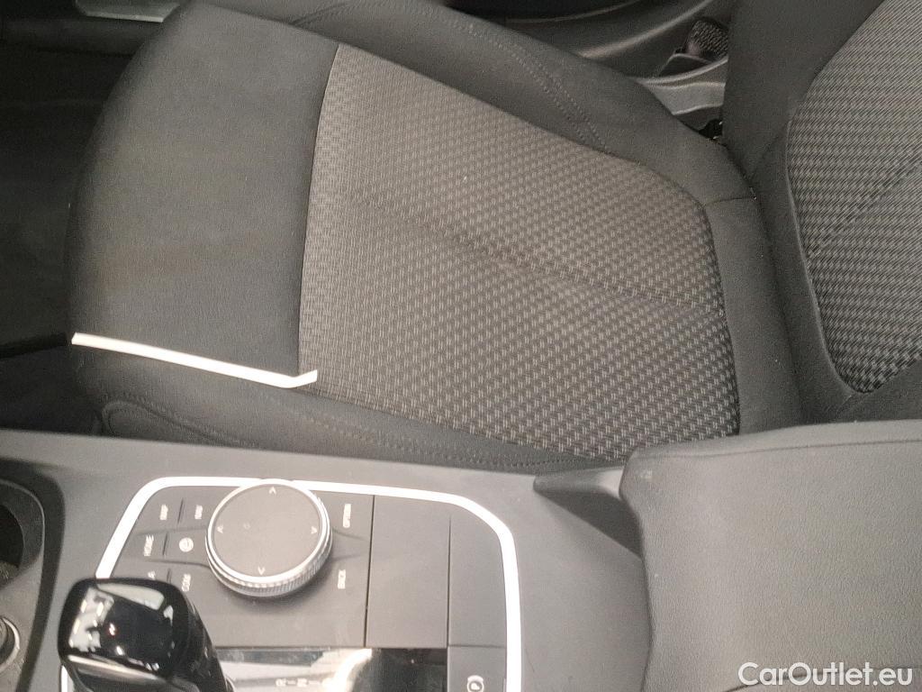  Bmw  Serie 1 BMW Série 1 / 2019 / 5P / Berline 116i DKG7 Business Design #40