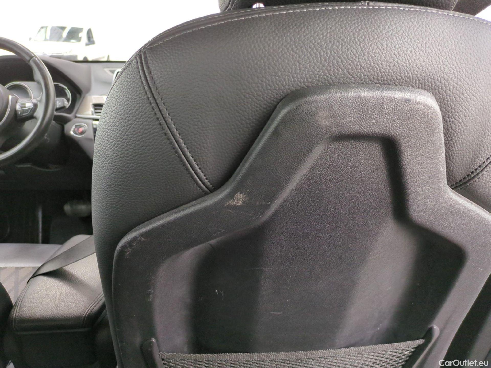  Bmw  X1 Série  sDrive 18 i xLine 1.5 140CV BVA7 E6dT #24