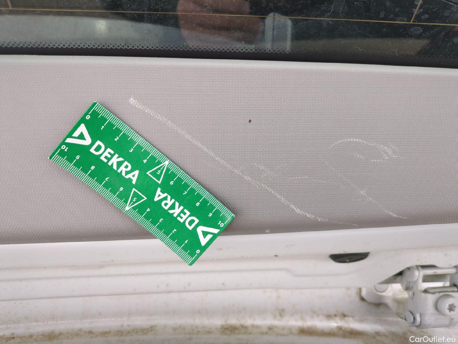  Bmw  X1 Série  sDrive 18 i xLine 1.5 140CV BVA7 E6dT #5