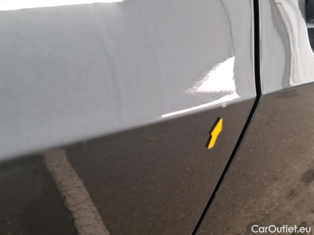  Bmw  Serie 1 Série 1 Berline 116 d Lounge 1.5 115CV BVA7 E6d #52