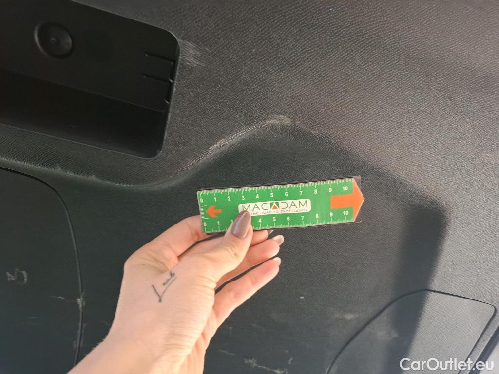  Peugeot  3008  Active Pack 1.5 HDi 130CV BVA8 E6d #14