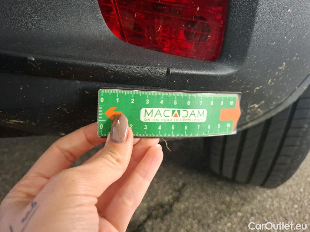  Peugeot  3008  Active Pack 1.5 HDi 130CV BVA8 E6d #52